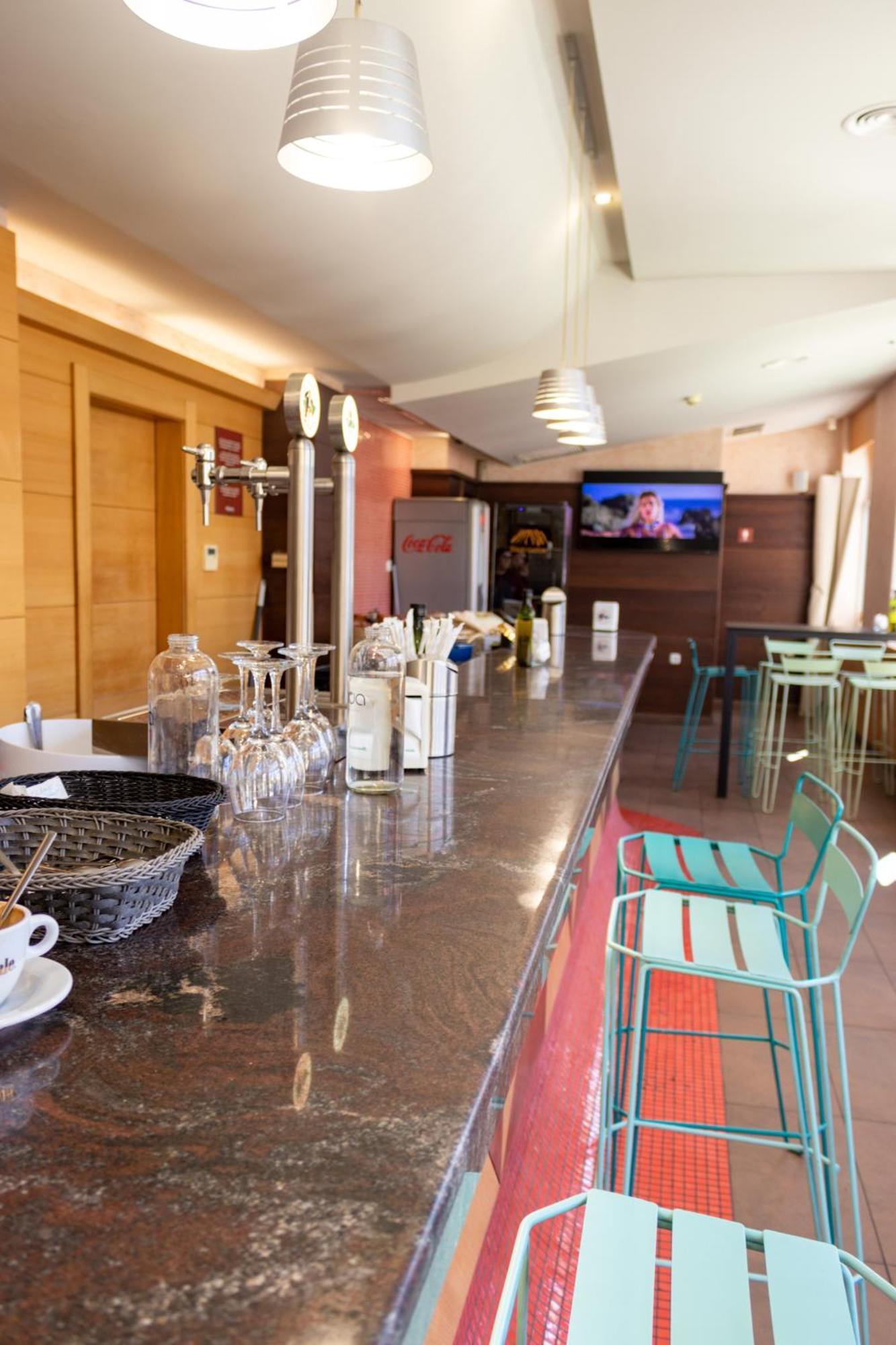 Hotel Philadelfia Peligros Bagian luar foto