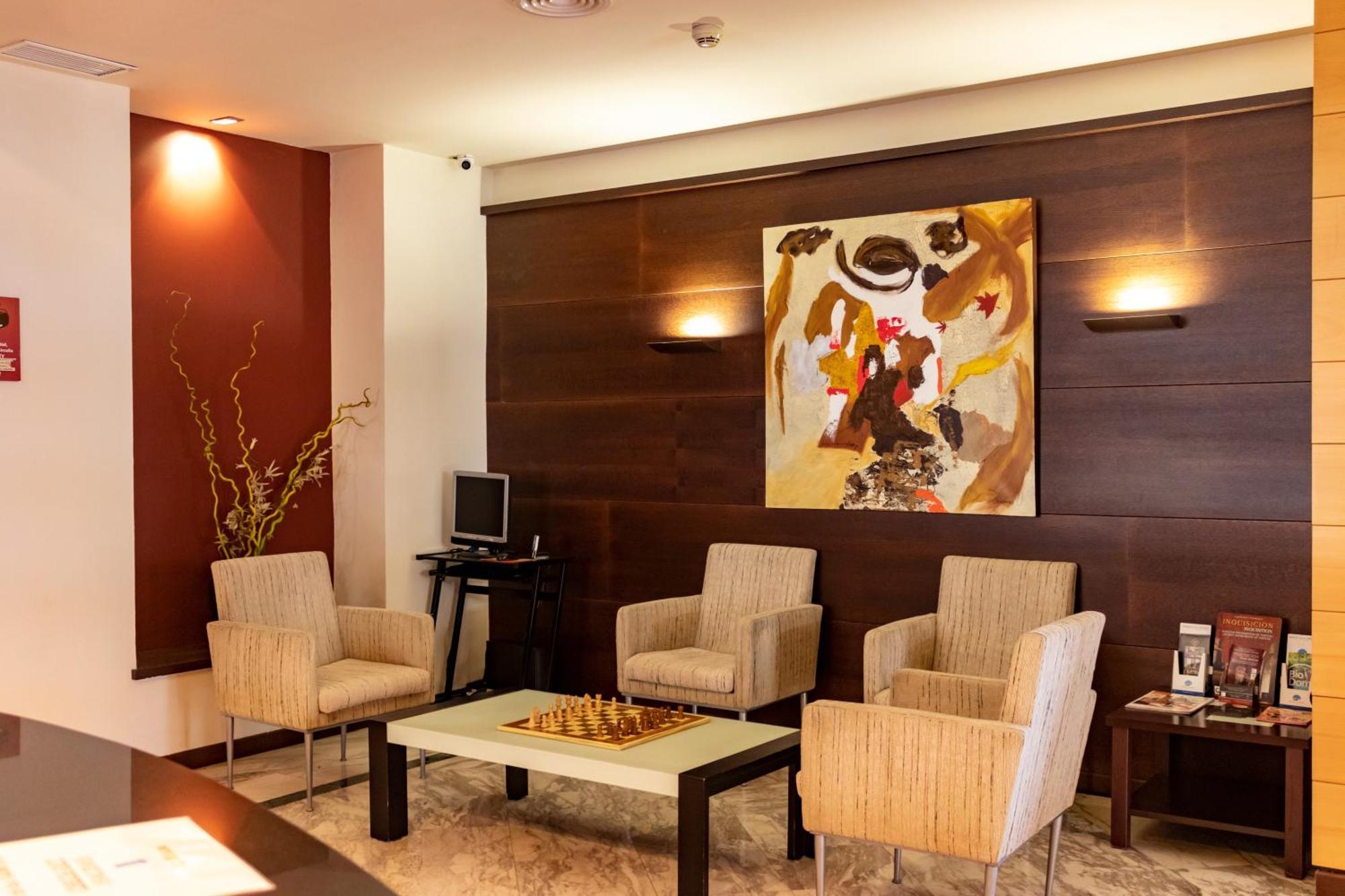 Hotel Philadelfia Peligros Bagian luar foto