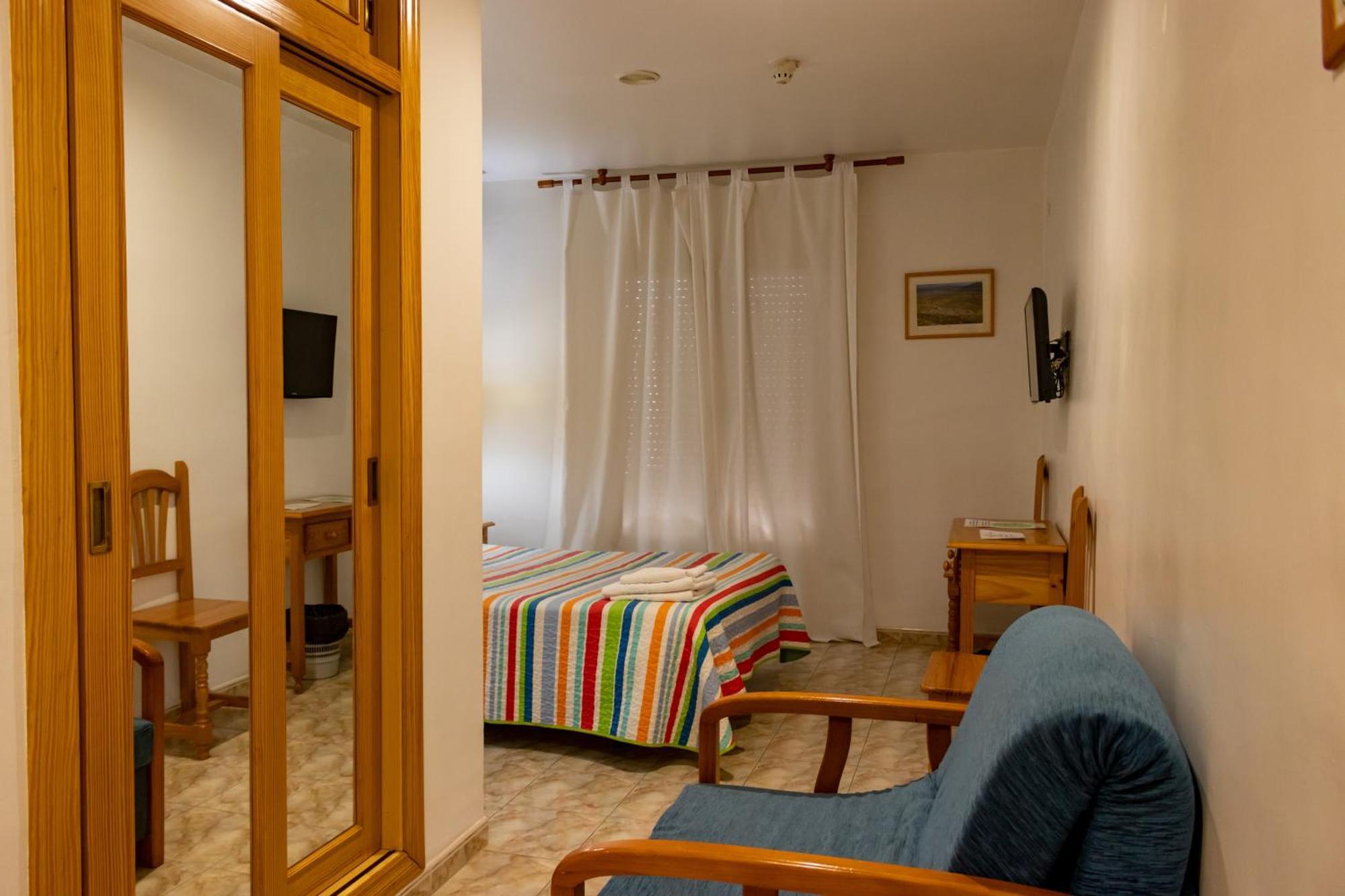 Hotel Philadelfia Peligros Bagian luar foto