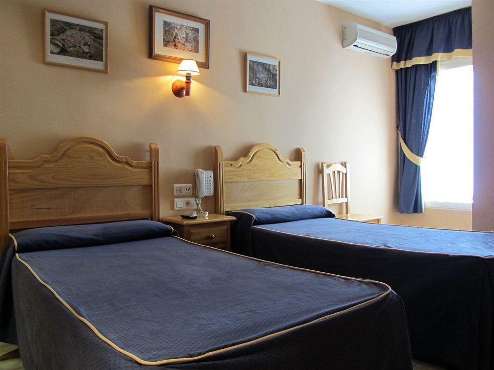 Hotel Philadelfia Peligros Bagian luar foto