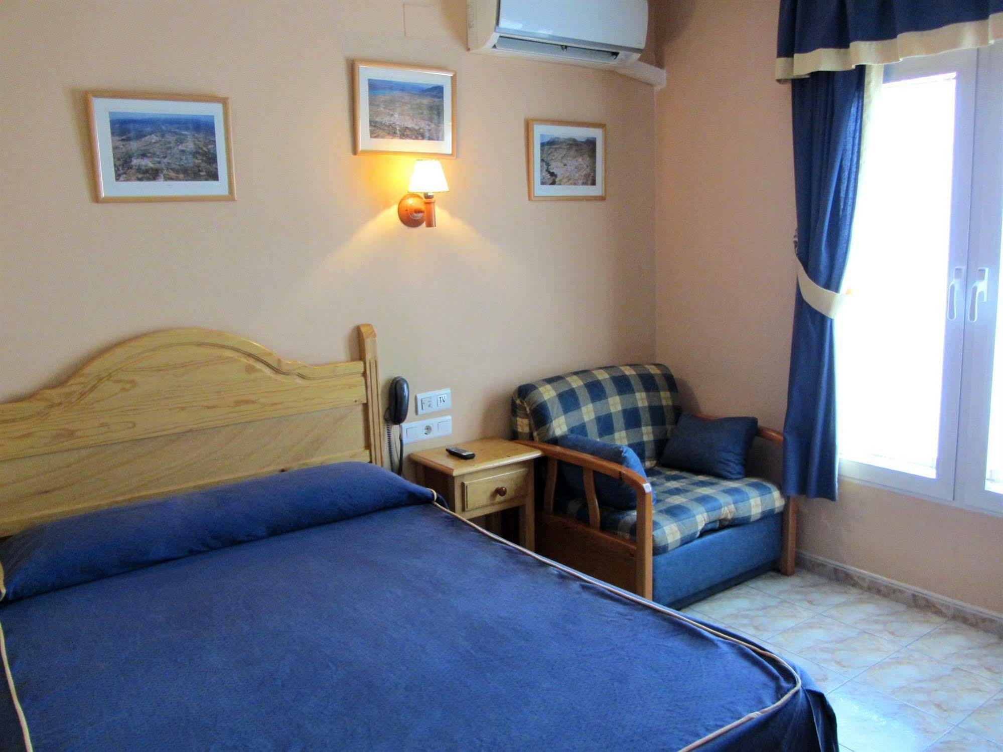 Hotel Philadelfia Peligros Bagian luar foto